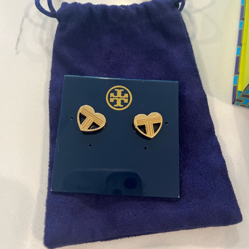 Tory Burch NWT Adeline Fret Stud Earrings